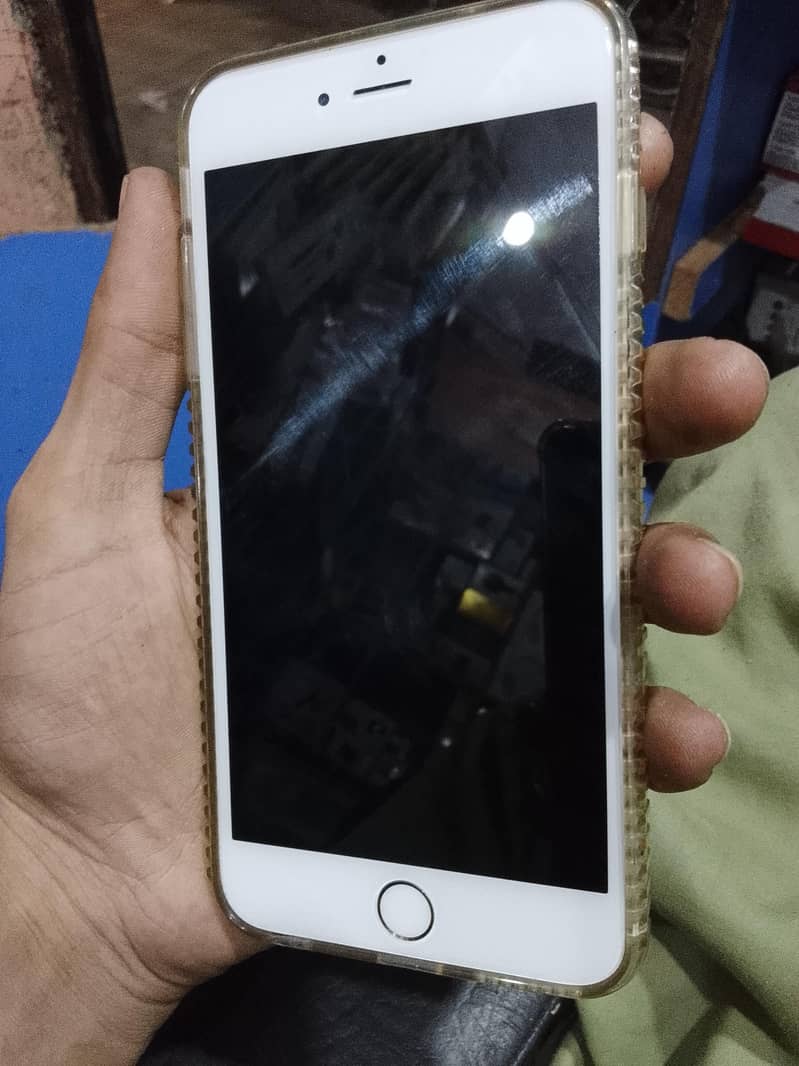 Apple iPhone 6 Plus 0