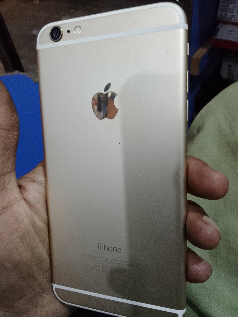 Apple iPhone 6 Plus 1