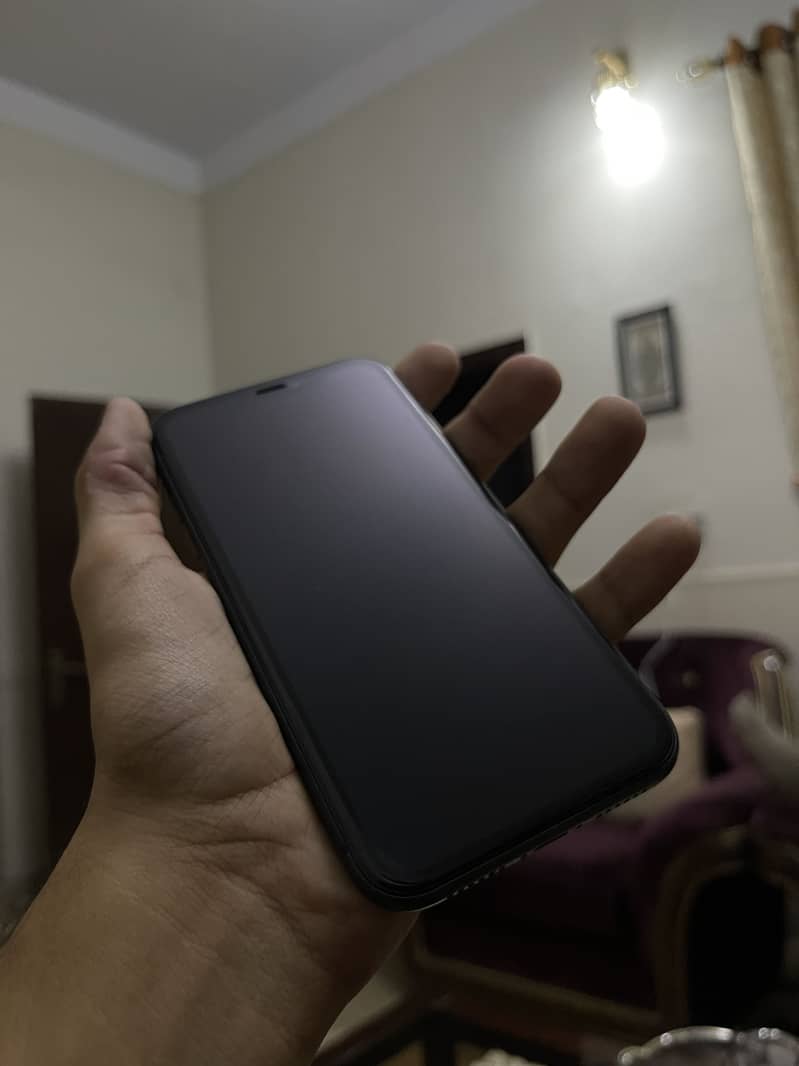 Apple iPhone 11 1