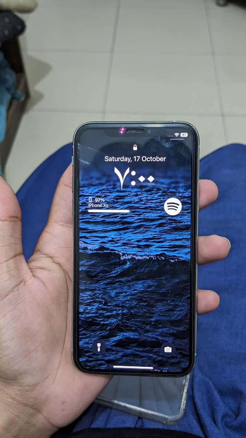 Apple iPhone XS 1