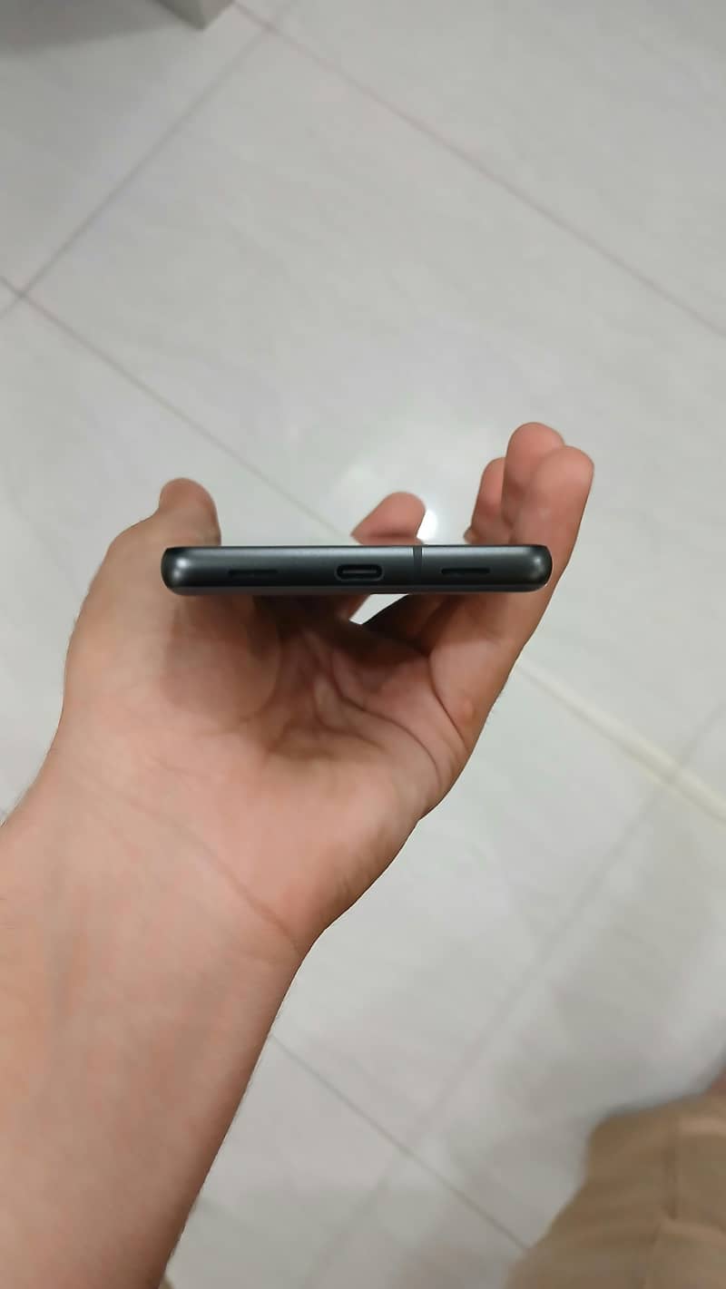 Google Pixel 7a 4