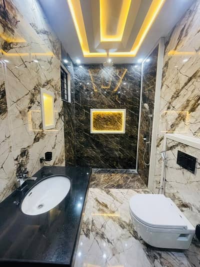 10 Marla Beautiful House For Sale Construction Services Also Available
