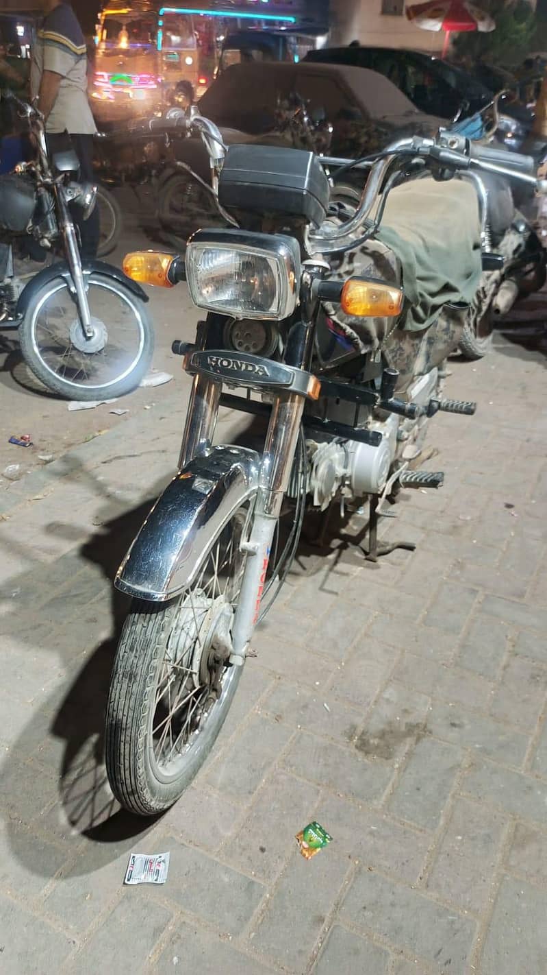 HONDA CD70 2024 MODEL - Standard Bikes - 1120582552