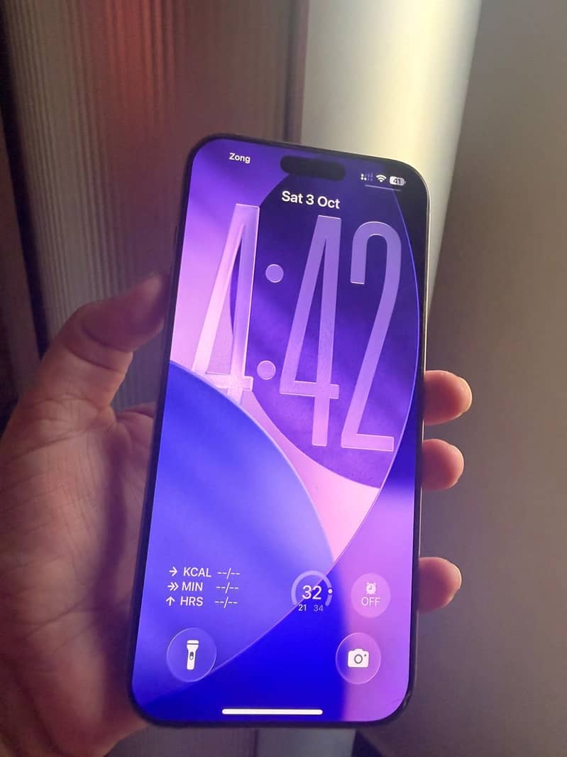 Apple iPhone 16 Pro Max 7