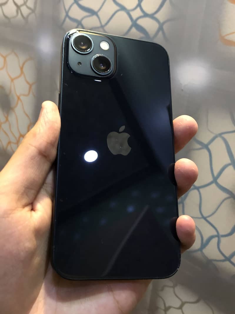Apple iPhone 13 0