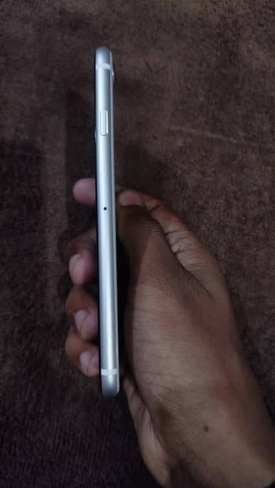 Apple iPhone SE