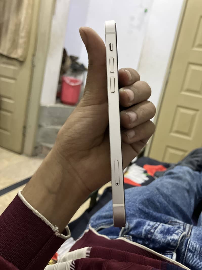 iPhone 12 1