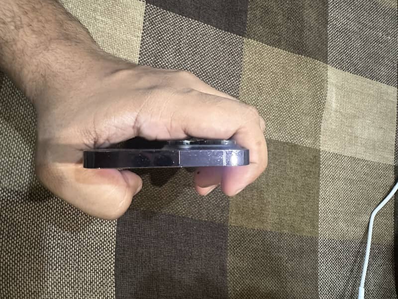 Apple iPhone 14 Pro Max 1
