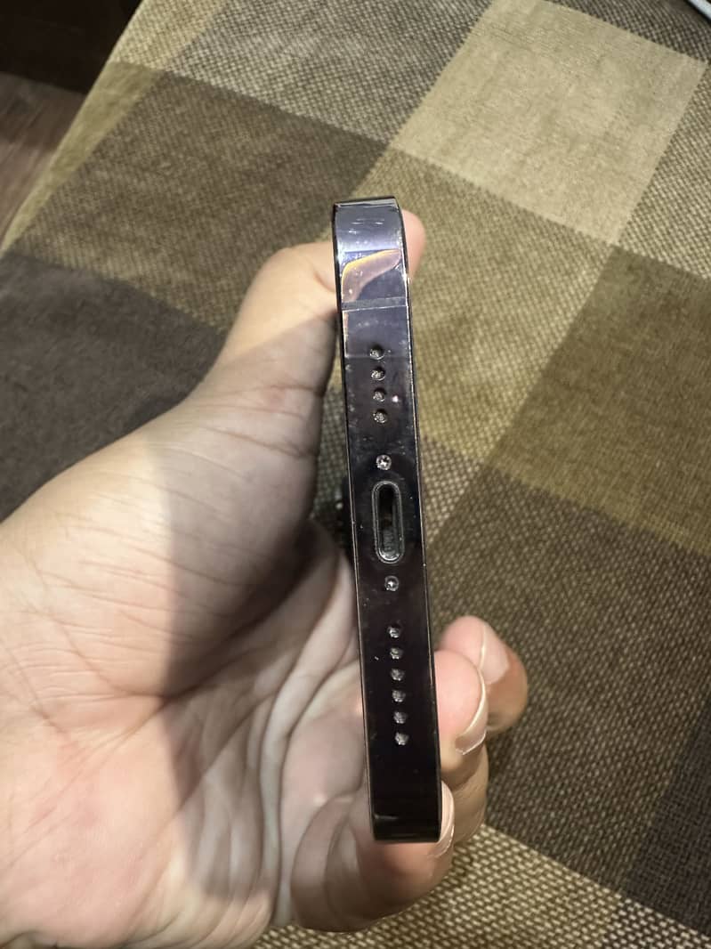 Apple iPhone 14 Pro Max 2