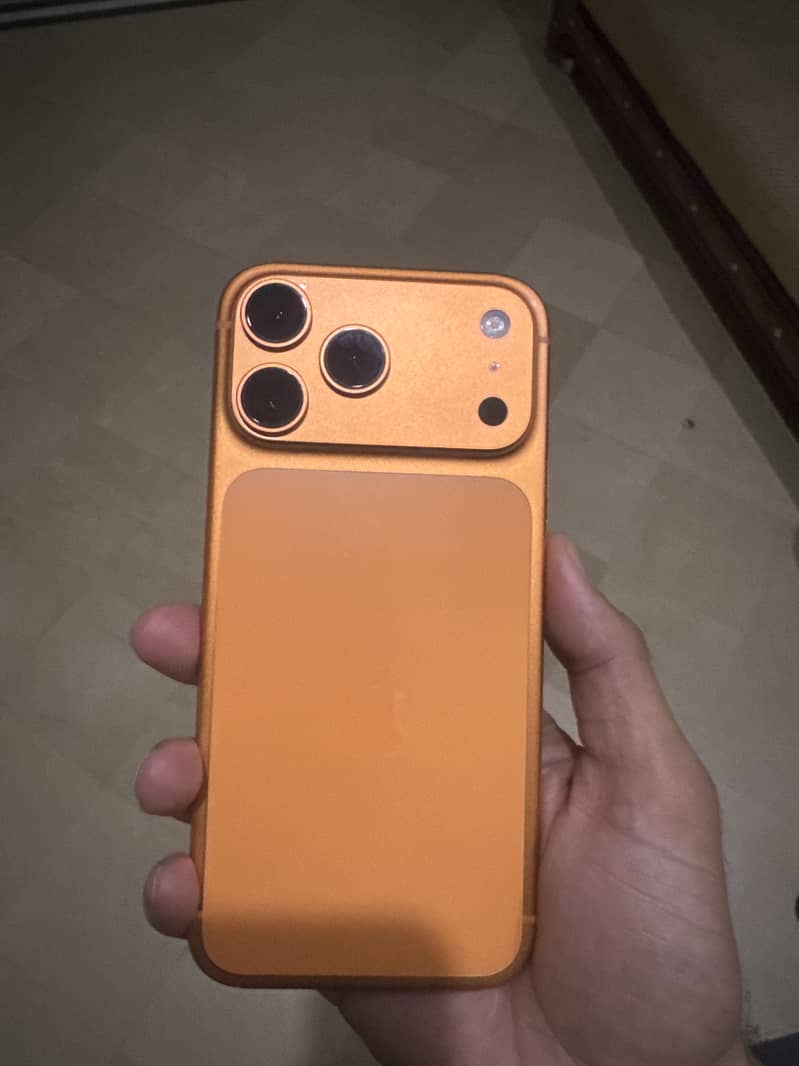 Apple iPhone 17 Pro Max 0