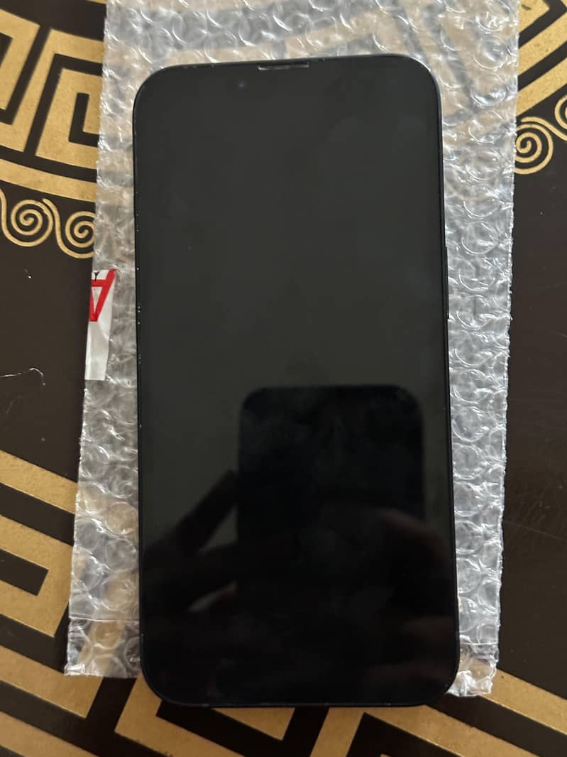 Apple iPhone 13 5