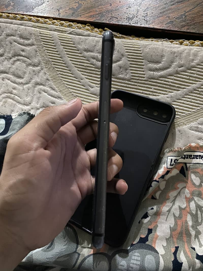 Apple iPhone 8 Plus PTA 2