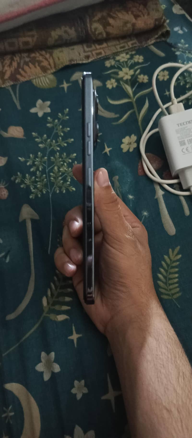 Tecno SPARK 30 Pro 3