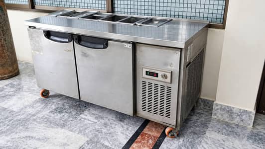 imported Korean pizza prep table for sale Excellent cooling