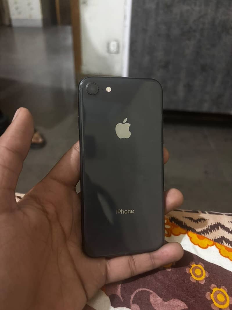 Apple iPhone 8 0