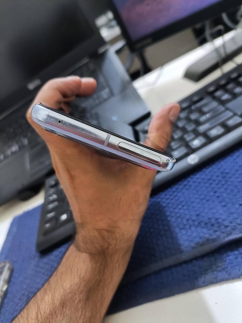 Google Pixel 8 Pro 7