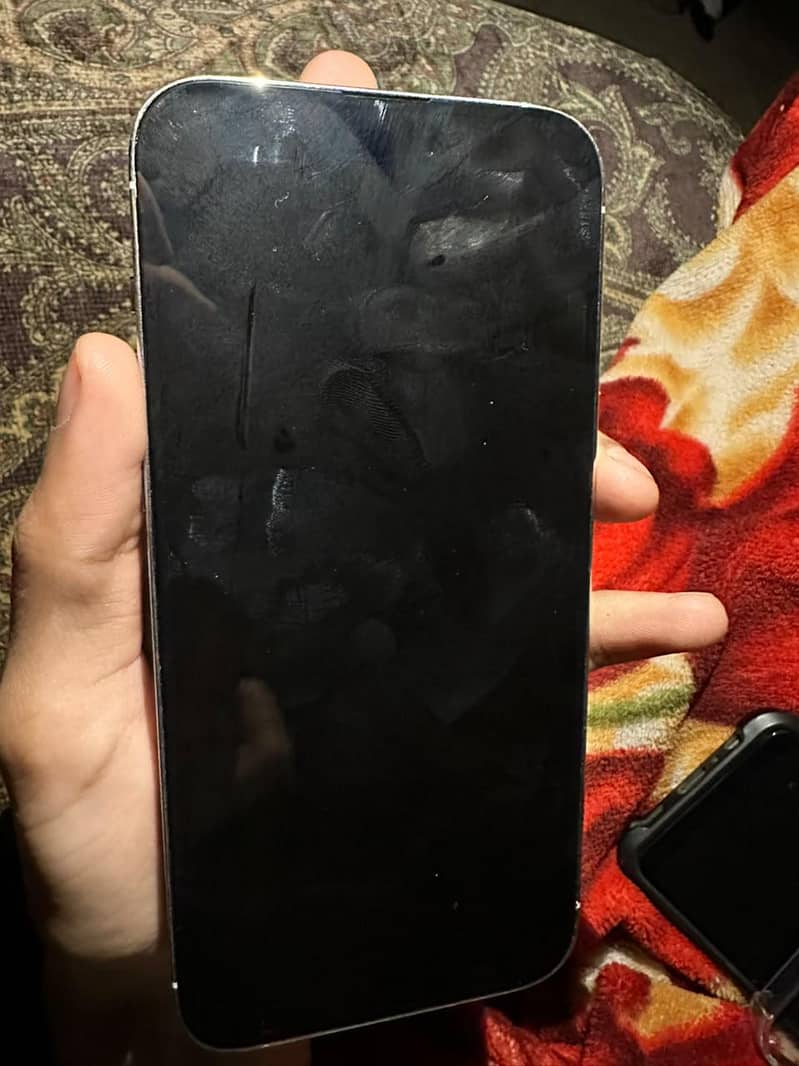 Apple iPhone 14 Pro Max 1