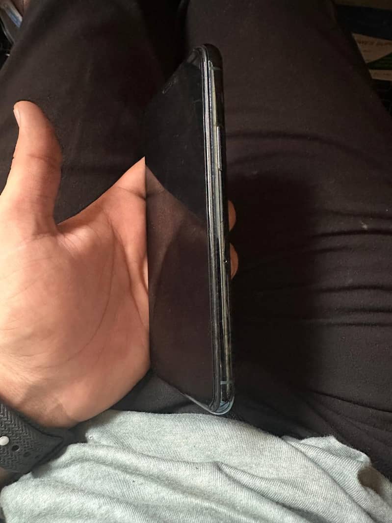 iphone 11 pro /256gb 2