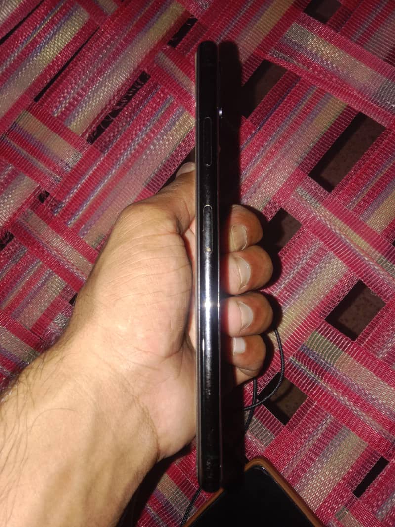 Apple iPhone XS Max 0