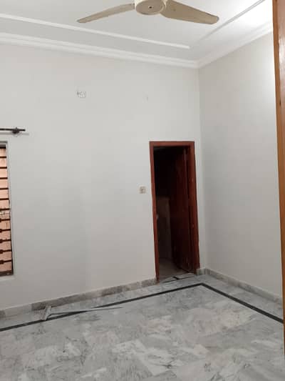 6 Marla first floor with Water Boring