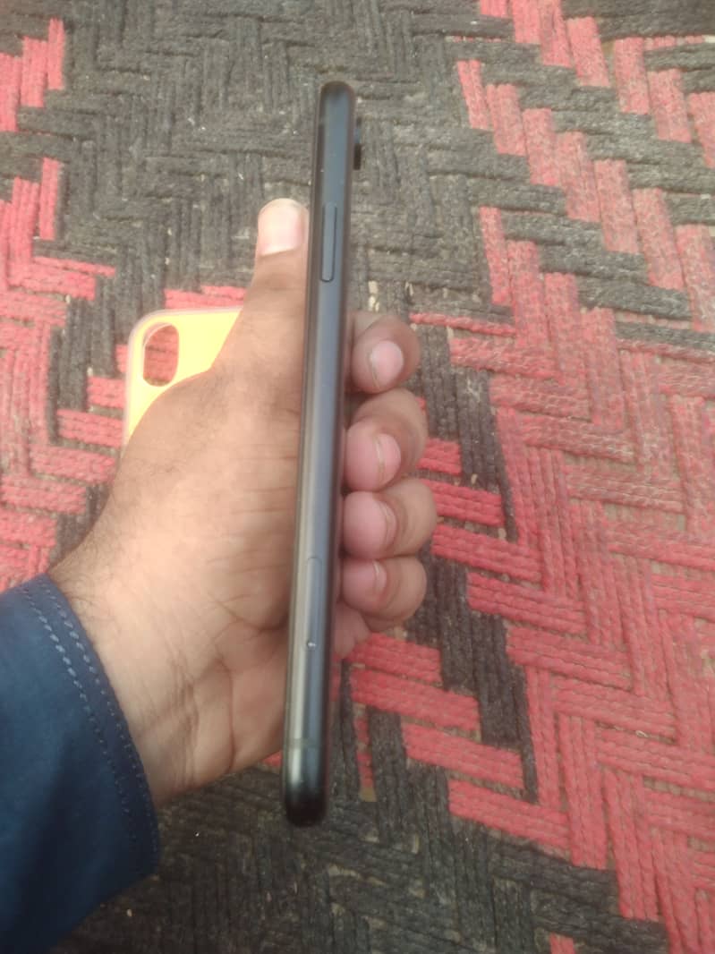 Apple iPhone XR 2