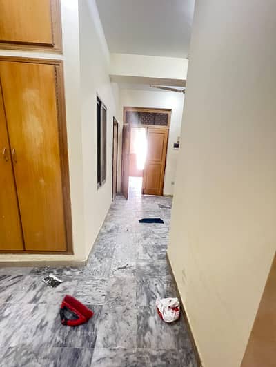 2beds faimly flat with Gas Pani Bijli