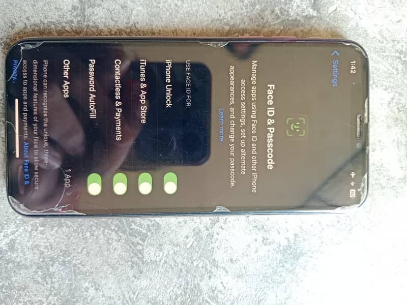 Apple iPhone XS 1