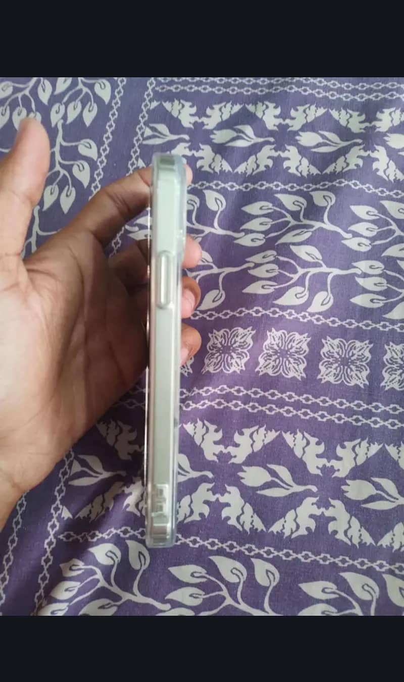 Apple iPhone 12 2