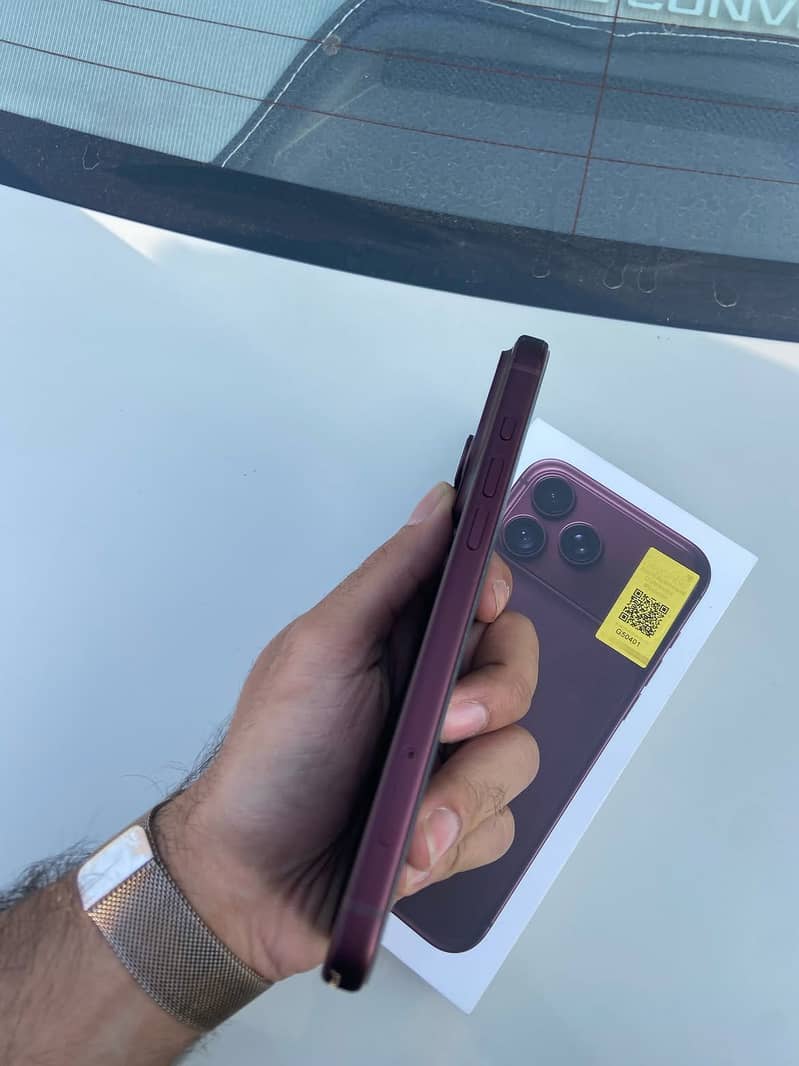 Apple iPhone 18 Pro Max 4