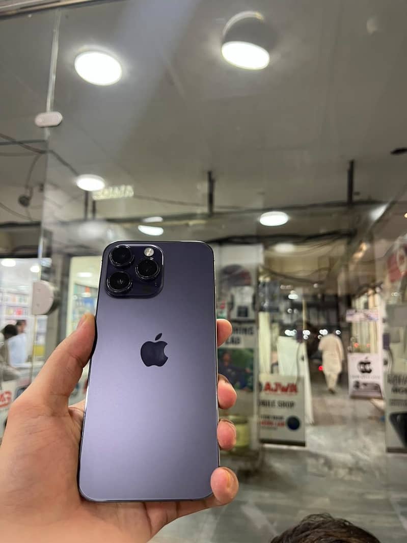 Apple iPhone 14 Pro Max 3