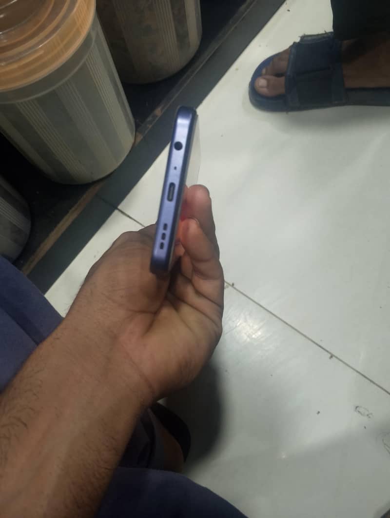 OPPO A6k 4
