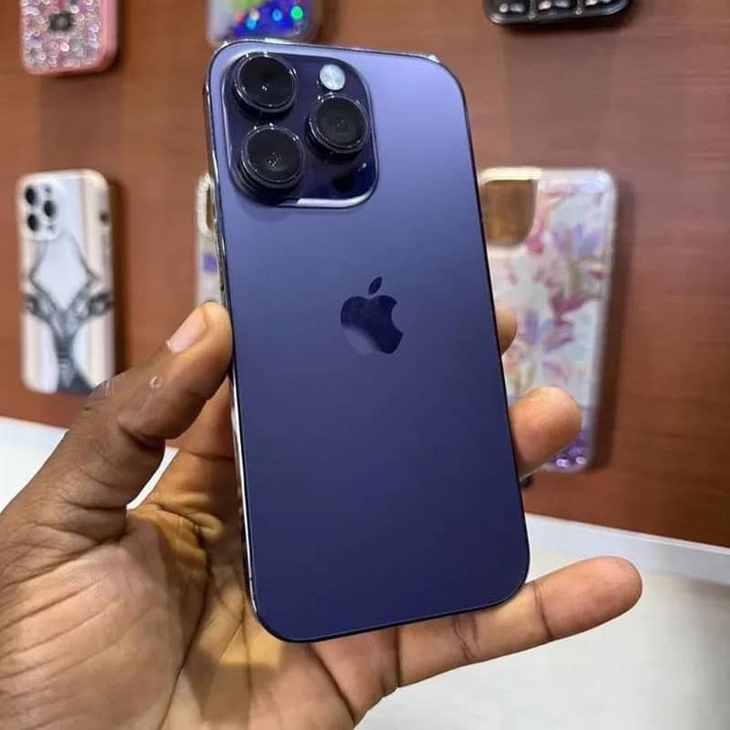 Apple iPhone 14 Pro Max 1