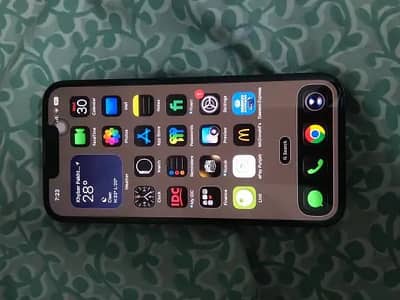 Apple iPhone 13
