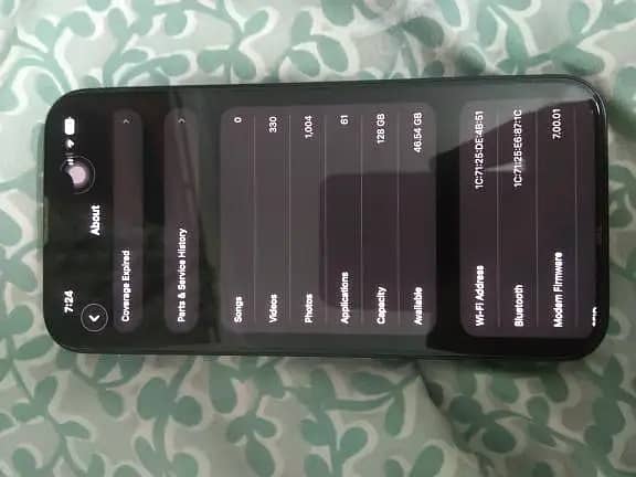 Apple iPhone 13 1