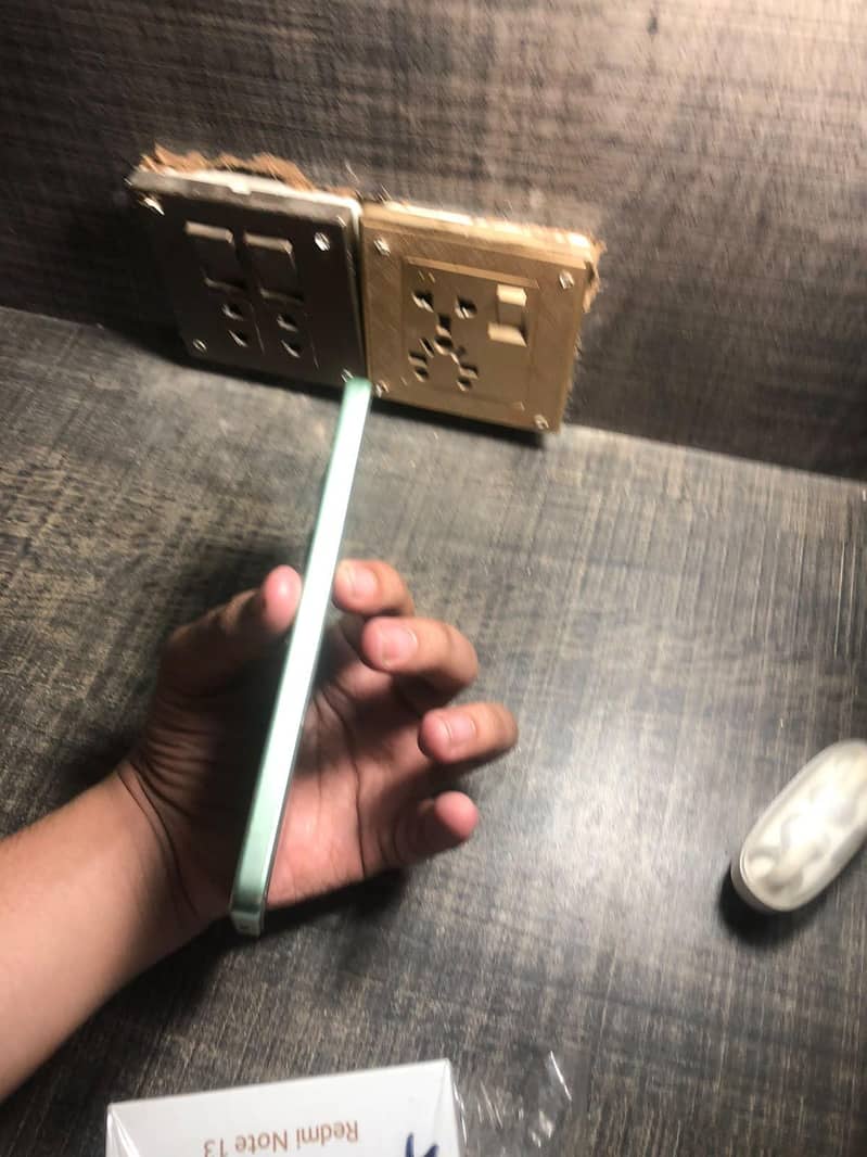 Xiaomi Redmi Note 13 4