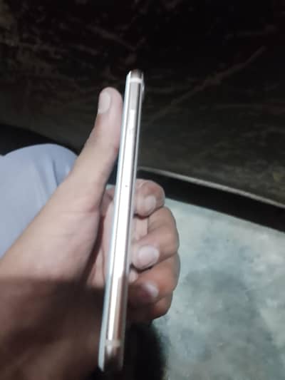 Apple iPhone 8
