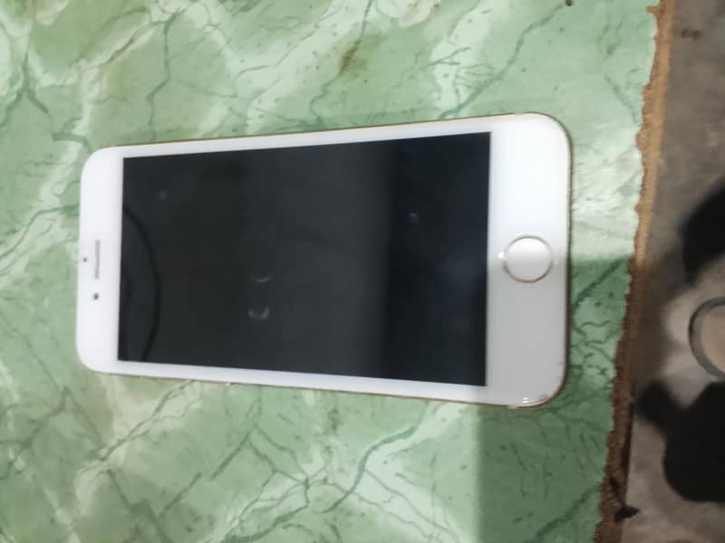 Apple iPhone 8 1