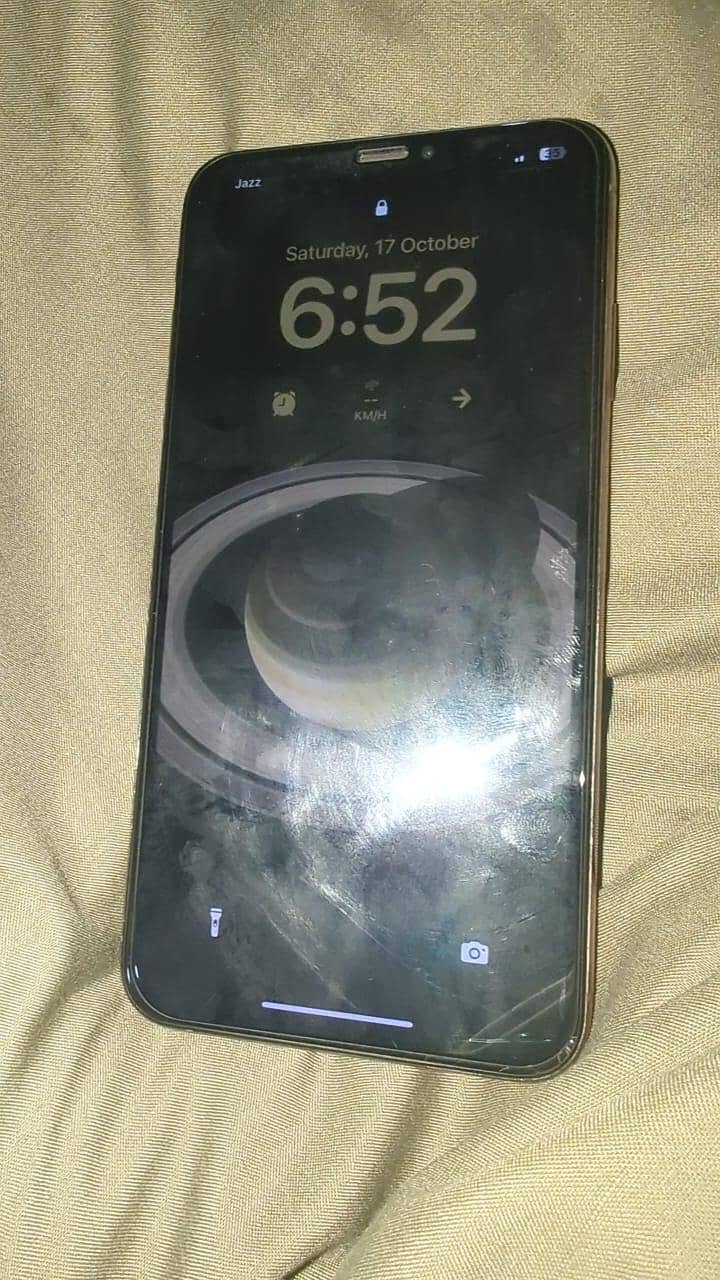 Apple iPhone XS Max 0