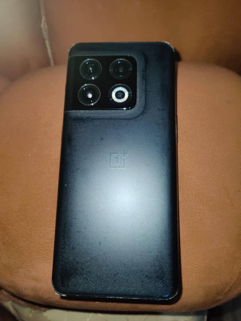 One Plus 10 Pro 7