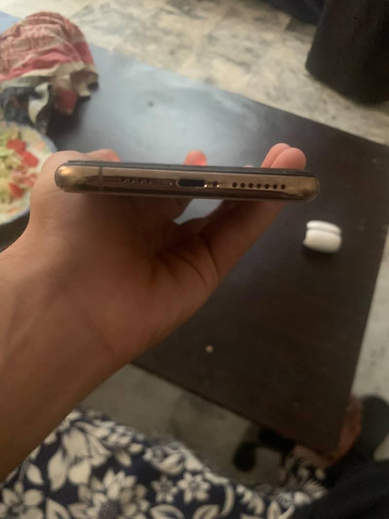 iPhone 11 pro max 1