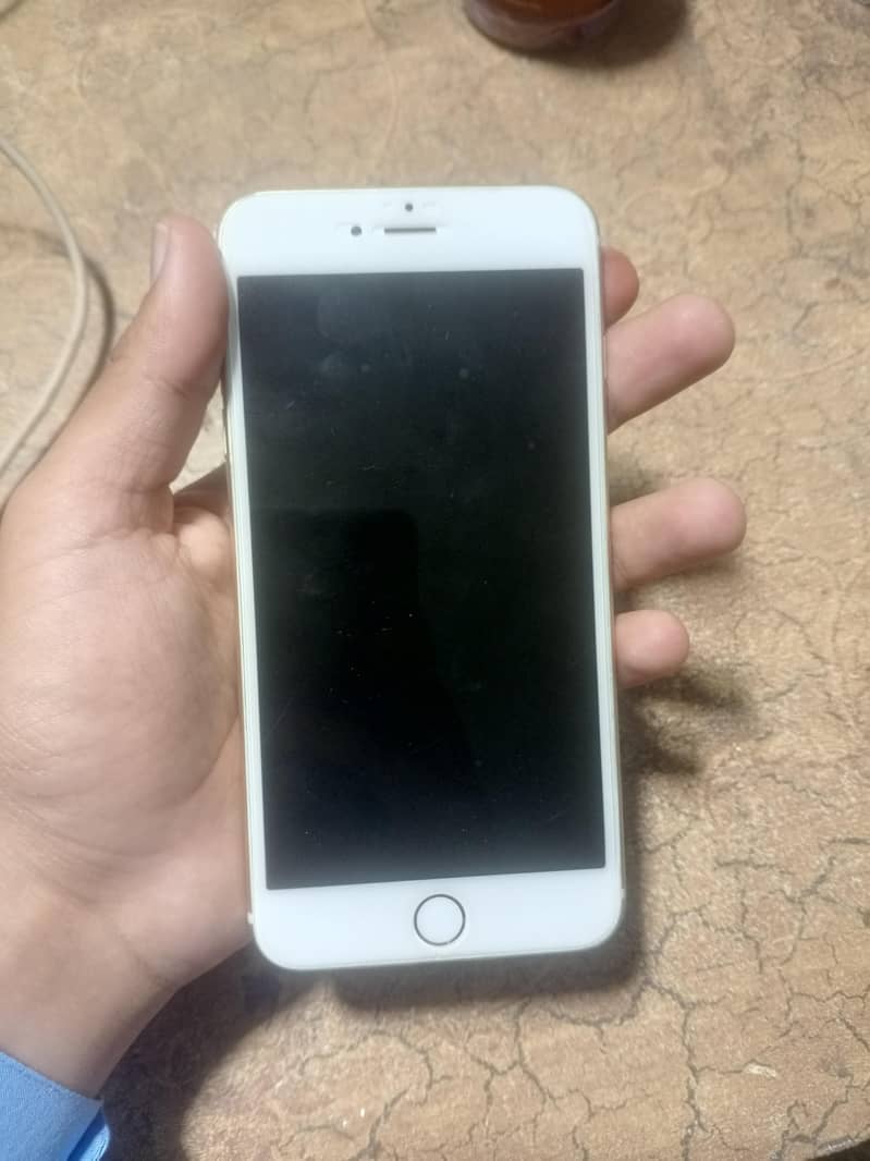 Apple iPhone 6 Plus 8