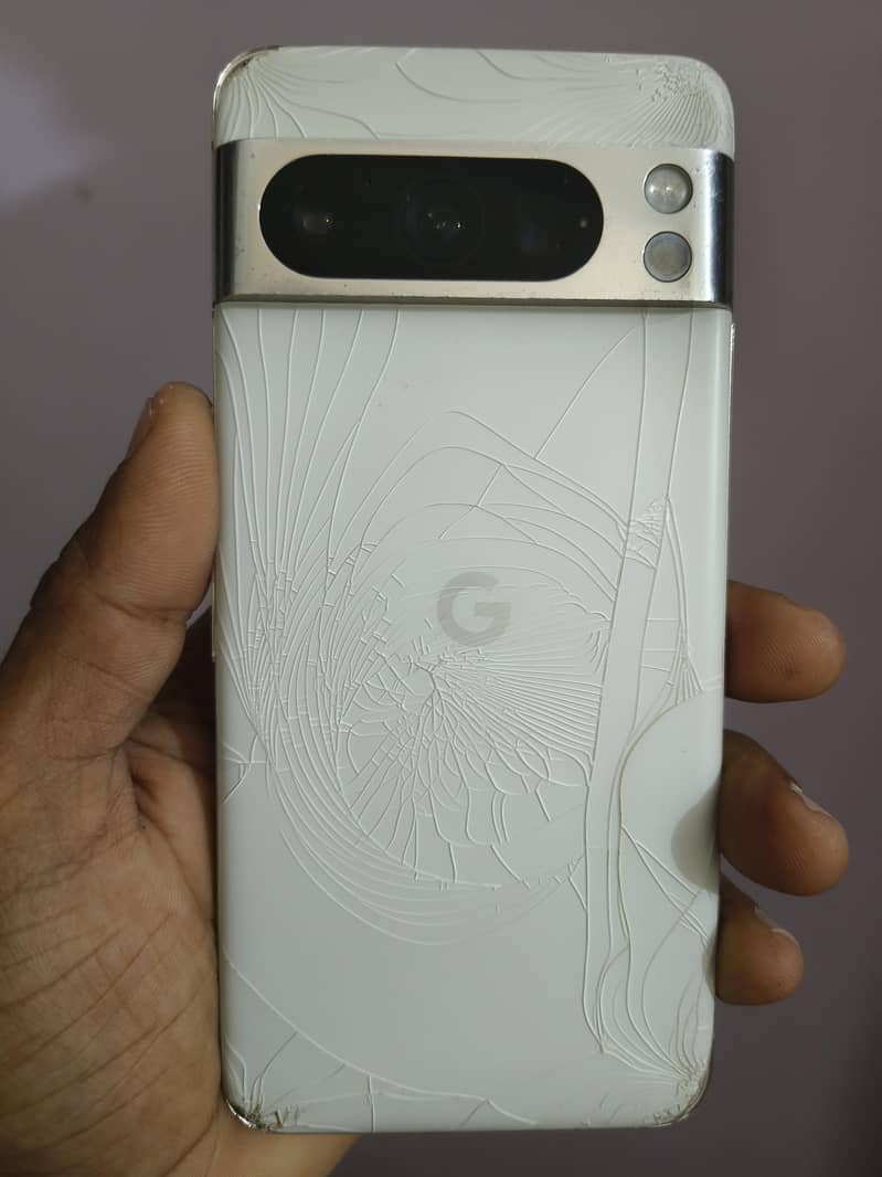 Google Pixel 8 Pro 9