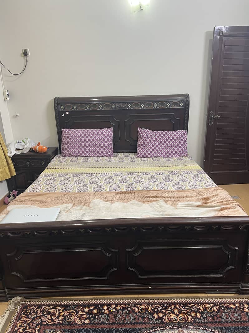 Solid Tali bed set 3
