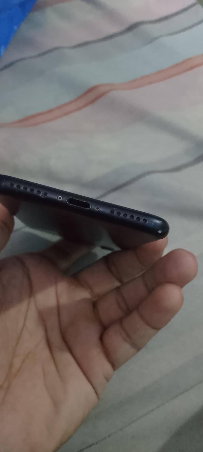 iphone 7 PTA Approved 3