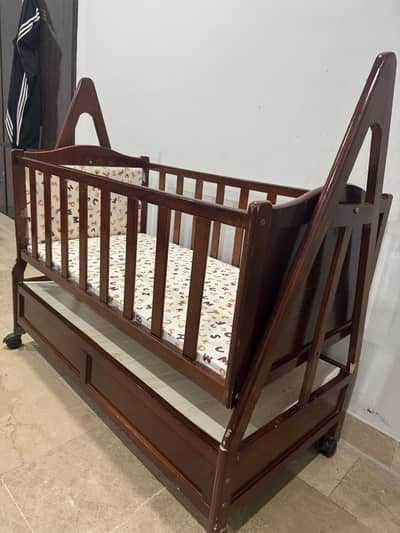 Baby wood swing / cradle