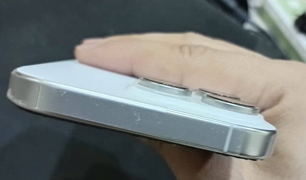 Apple iPhone 16 Pro 5