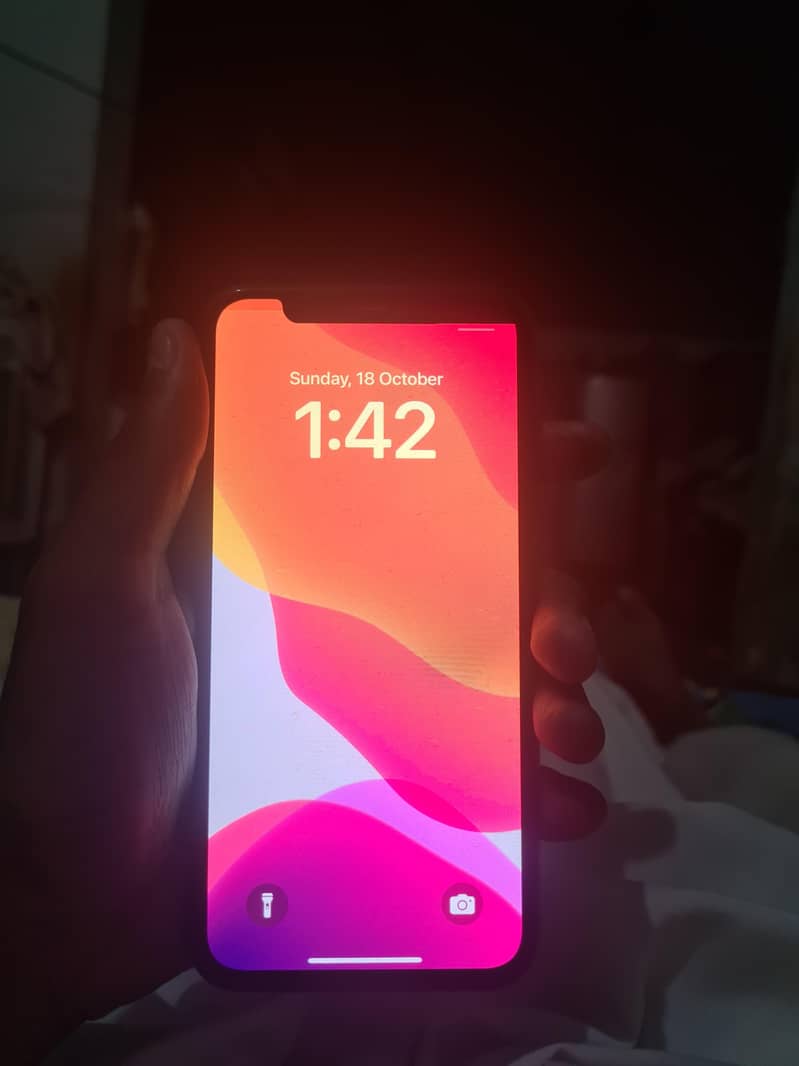 Apple iPhone XS 3