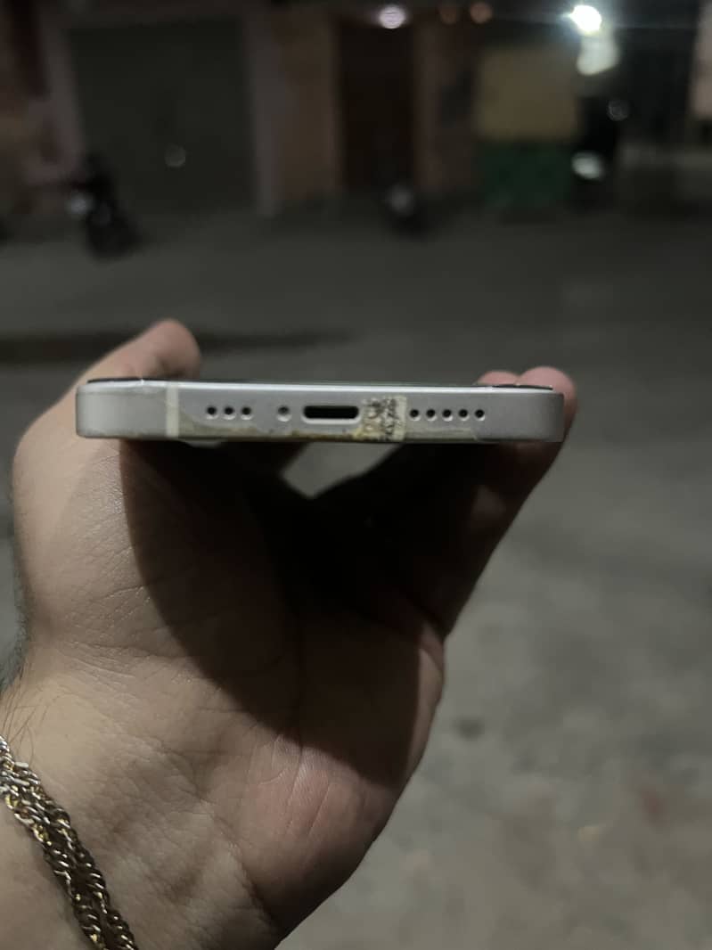 Apple iPhone 12 2