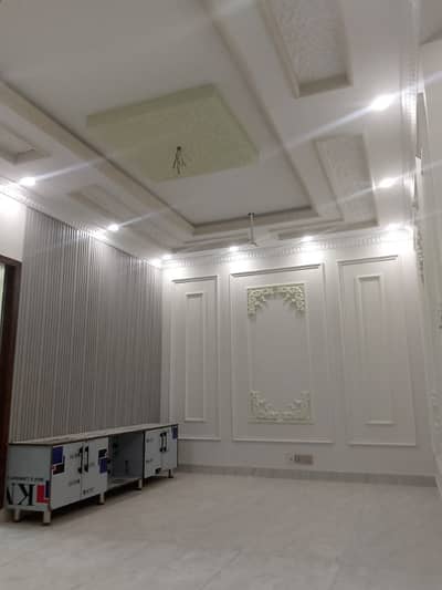 01 KANAL TILE FLOOR UPPER PORTION FOR RENT IN JOHAR TOWN LAHORE