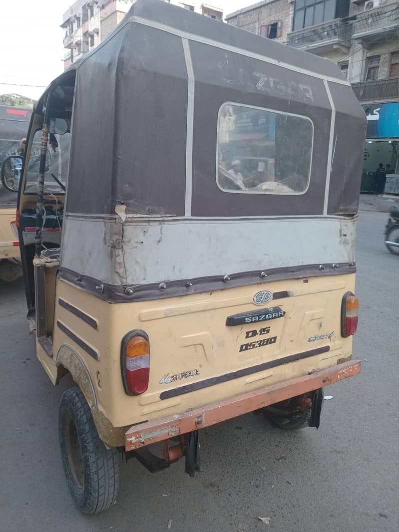 Auto Raqshaw 2